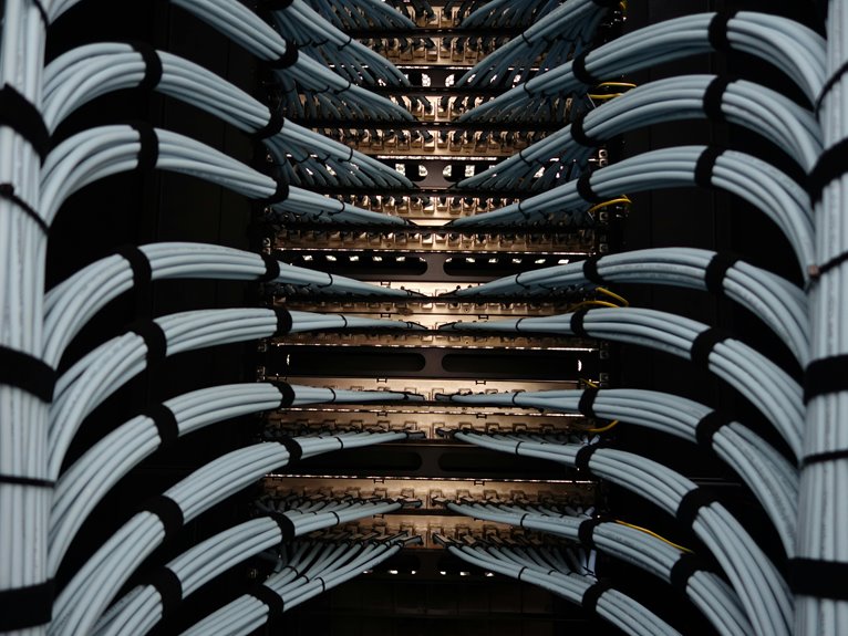 smart wireless infrastructure systems